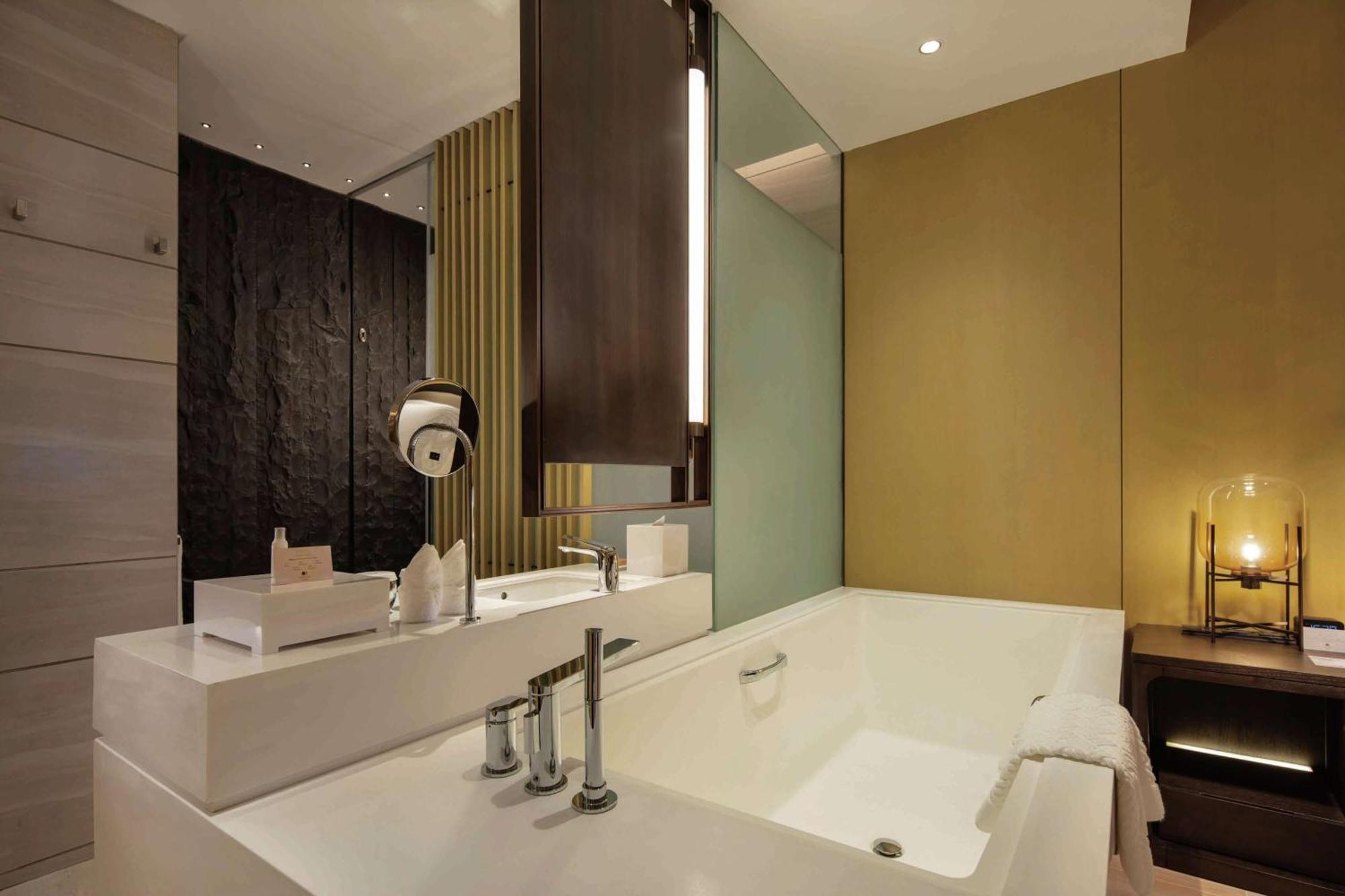 Doubletree Resort By Hilton Hainan - Xinglong Lakeside Wanning Εξωτερικό φωτογραφία